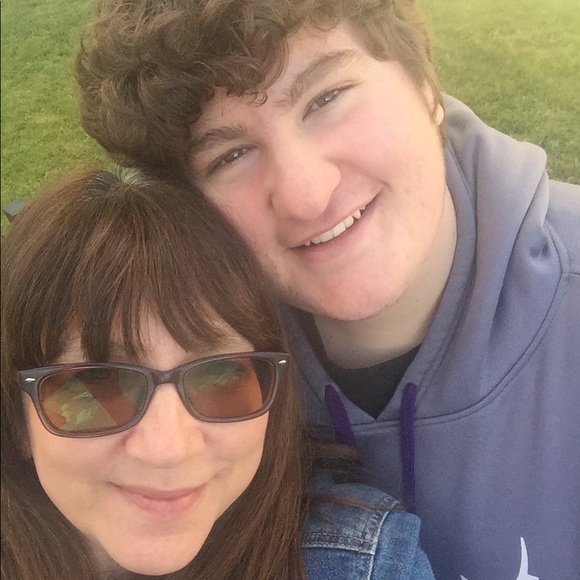 Meet your Posher, Christine - Picture 9 of 16